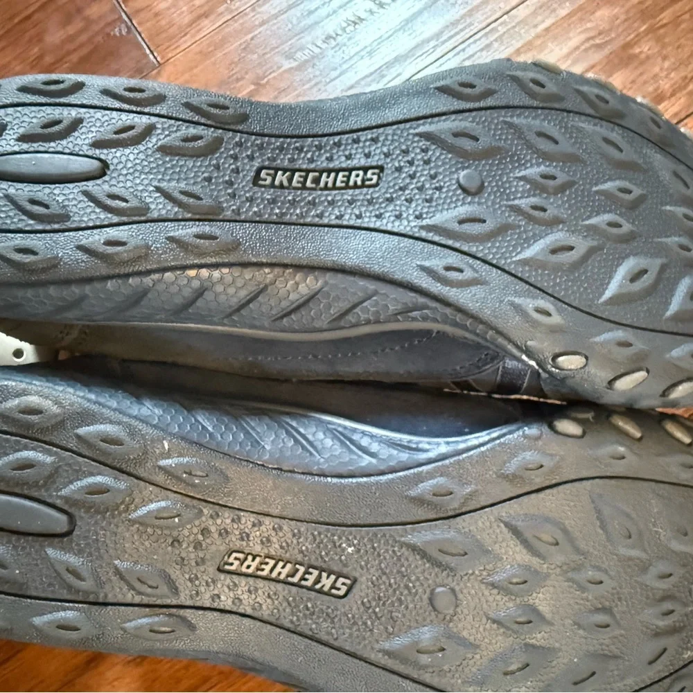Skechers excellent